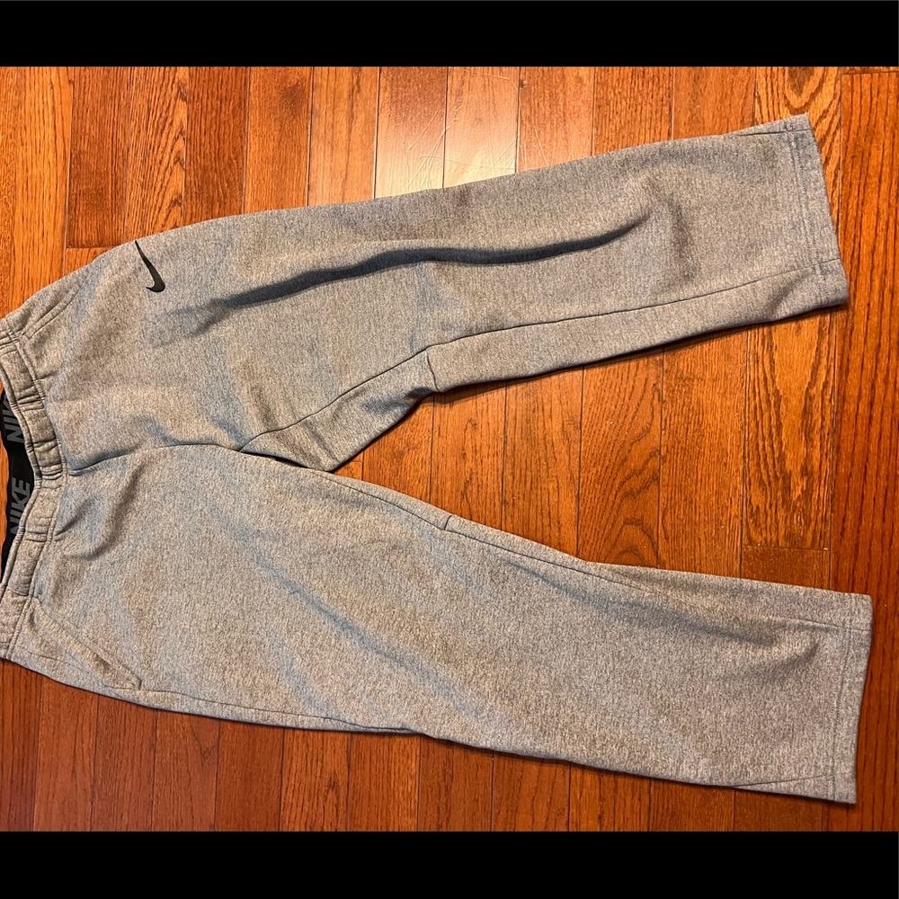 NIKE Thermal Sweats XL Dri Fit